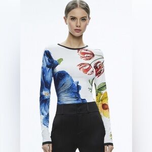 Alice + Olivia Delaina Le Parisien Floral Print Crop Top